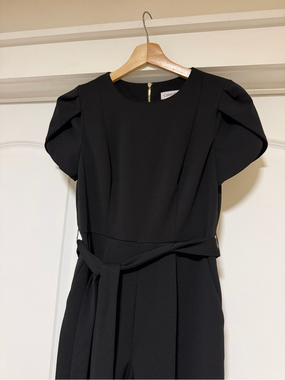 Calvin Klein Black Jumpsuit with Puff Sleeves Waist Tie Capri Jumper Zipper Cute